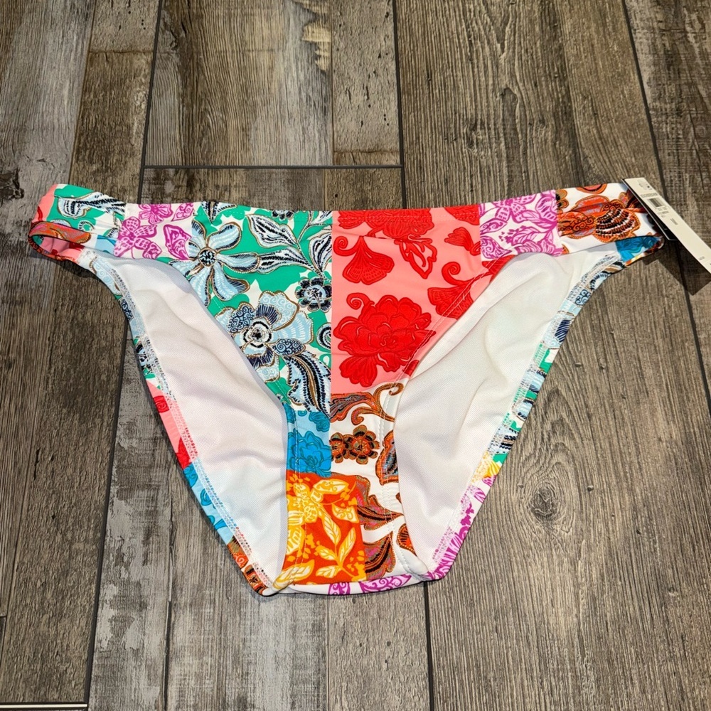 Bikini Bottom Bar III Medium NWT